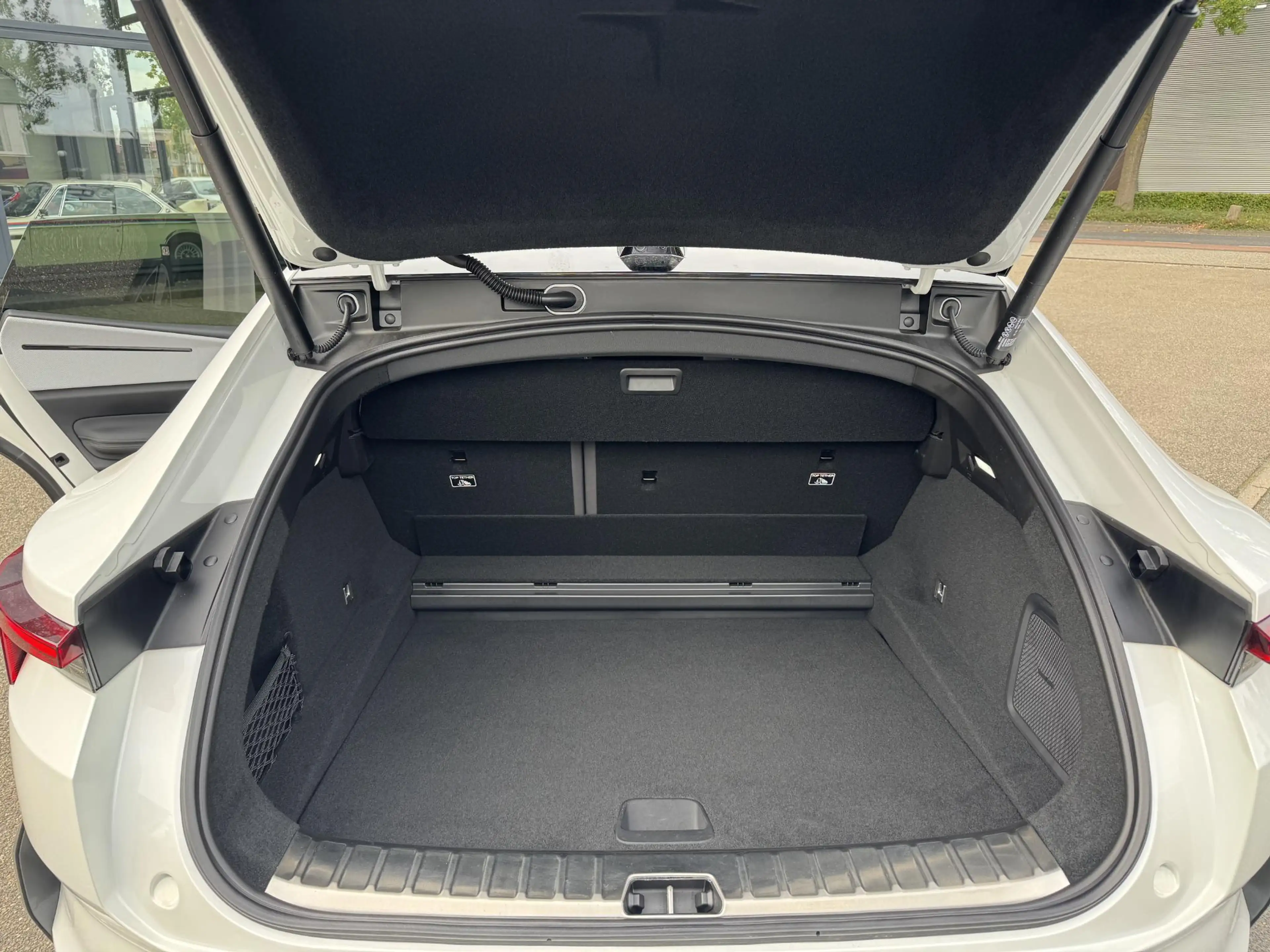 Polestar 4 Long Range Dual motor 100 kWh | SURROUND VIEW |  H — photo 11