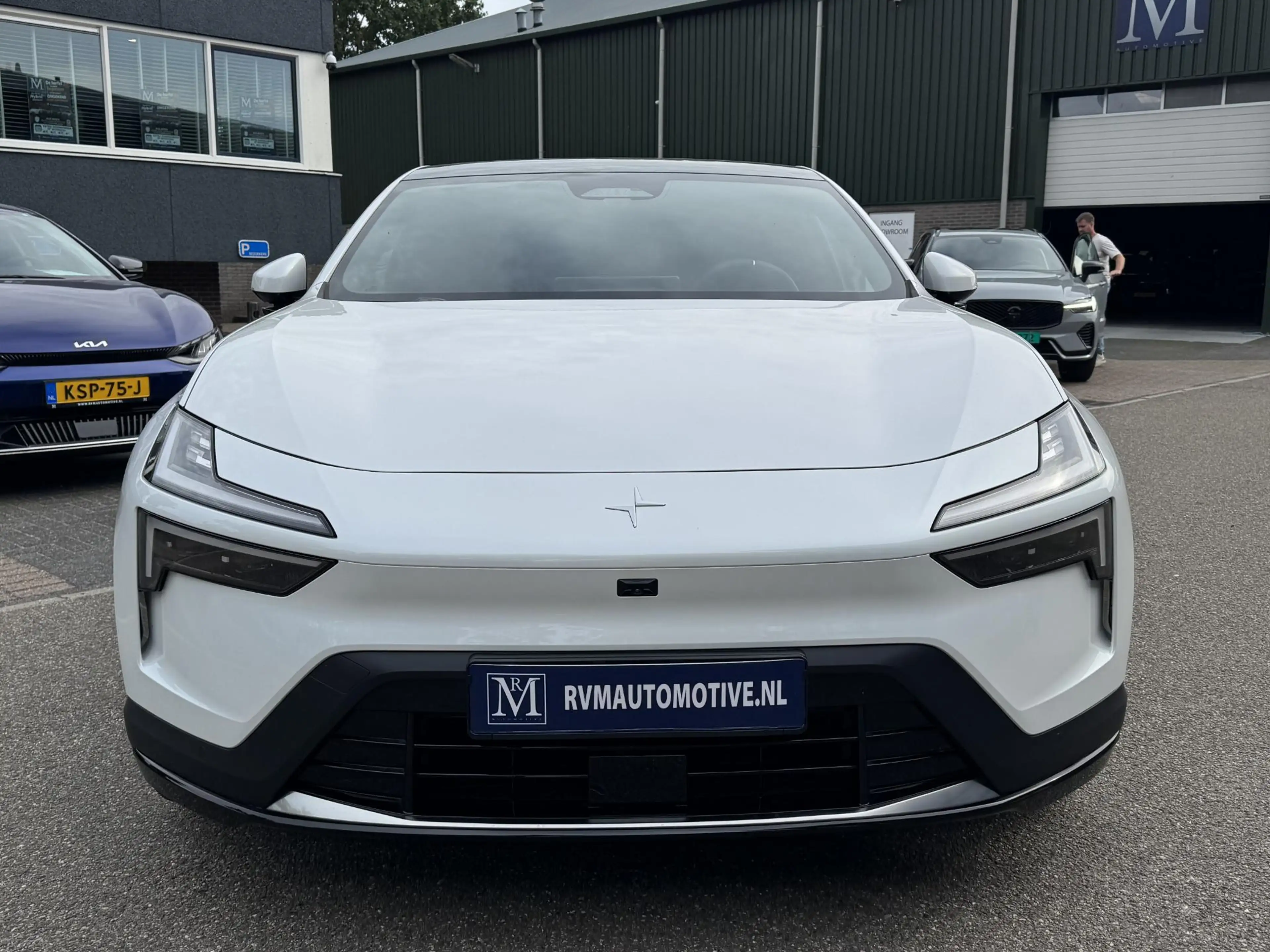 Polestar 4 Long Range Dual motor 100 kWh | SURROUND VIEW |  H — photo 6