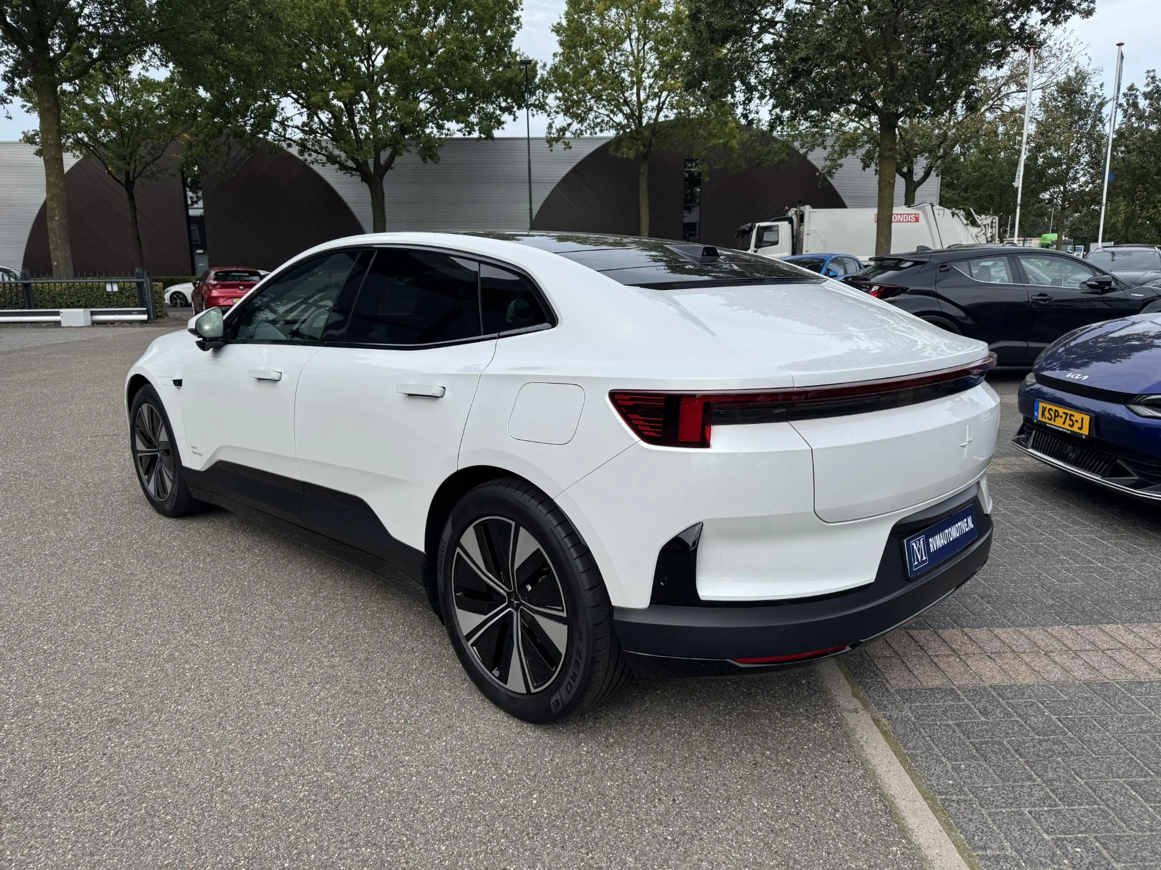 Polestar 4 Long Range Dual motor 100 kWh | SURROUND VIEW |  H — photo 3