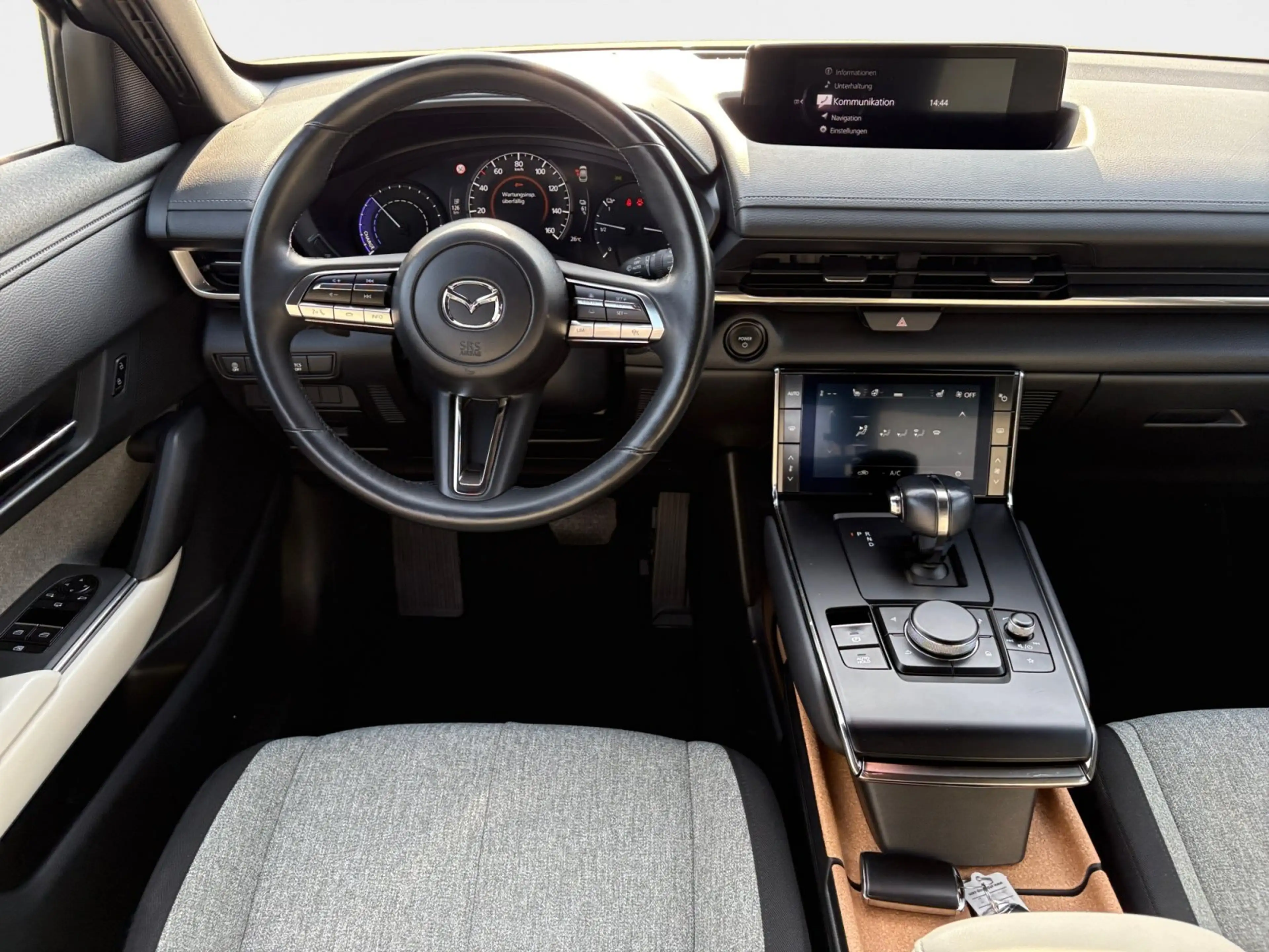 Mazda MX-30 Basis — photo 11