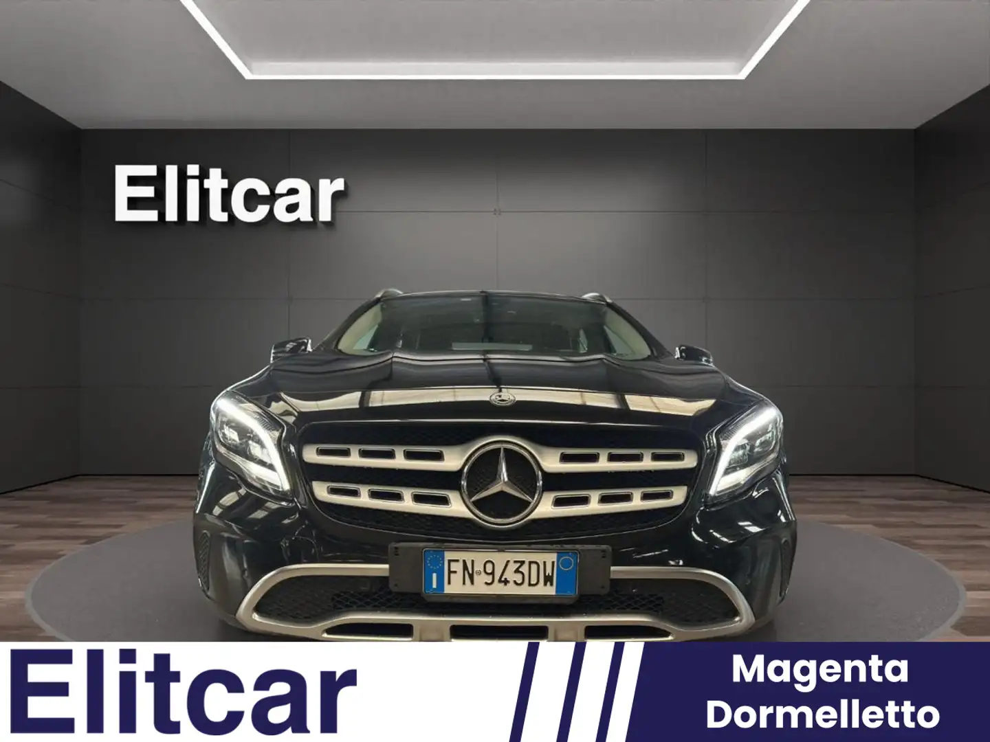 Mercedes-Benz GLA 220 d Automatic Sport Nero - 2