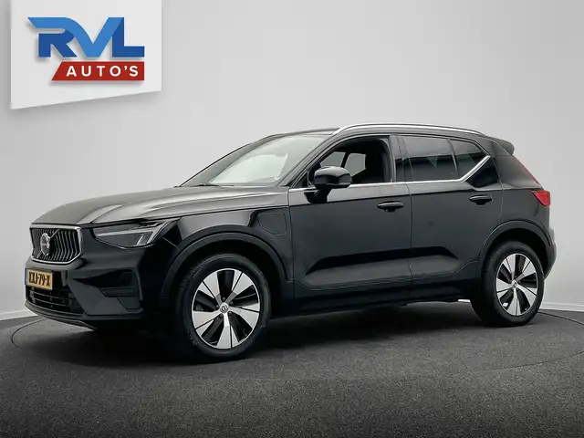 Volvo XC40 view 16