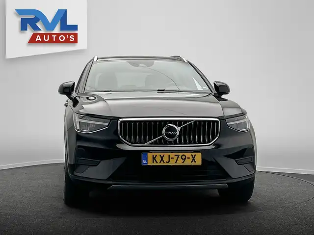 Volvo XC40 view 23