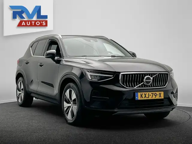 Volvo XC40 view 4