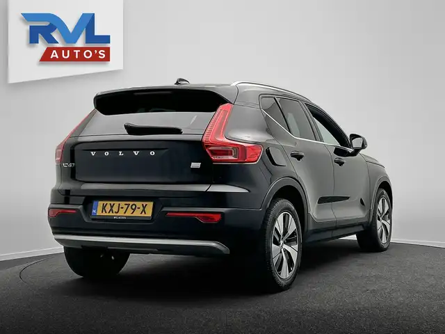 Volvo XC40 view 5