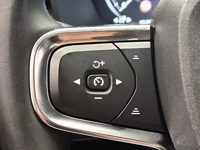 Volvo XC40 view 29