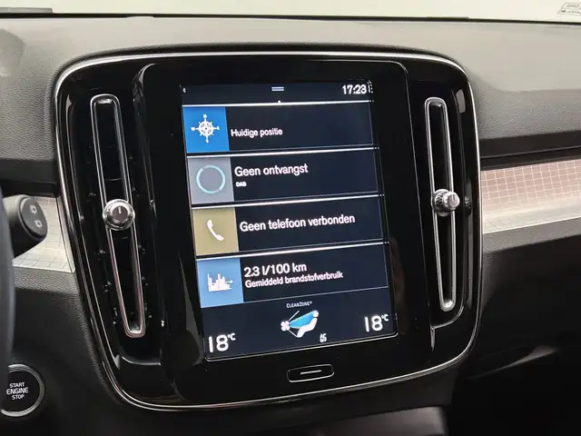 Volvo XC40 view 24