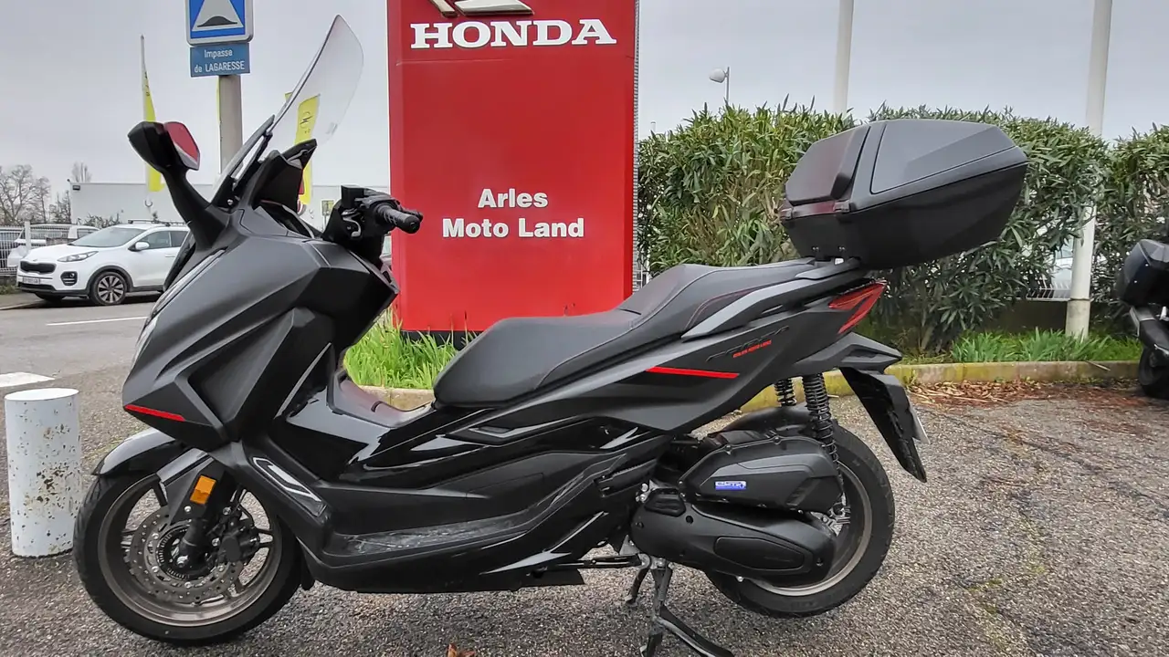Honda Forza 125