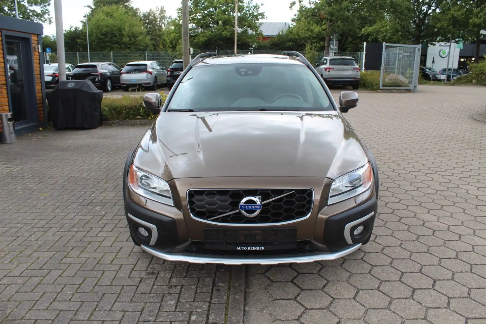 Volvo XC70 2.4 D4 AWD Automatik Summum Коричневый - 2