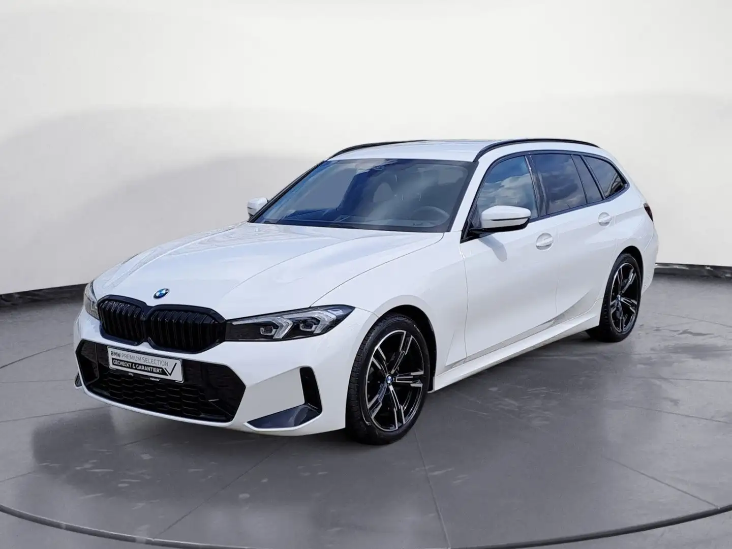 BMW 318 i Touring M Sportpaket Klimaaut. Komfortzugan Bílá - 2