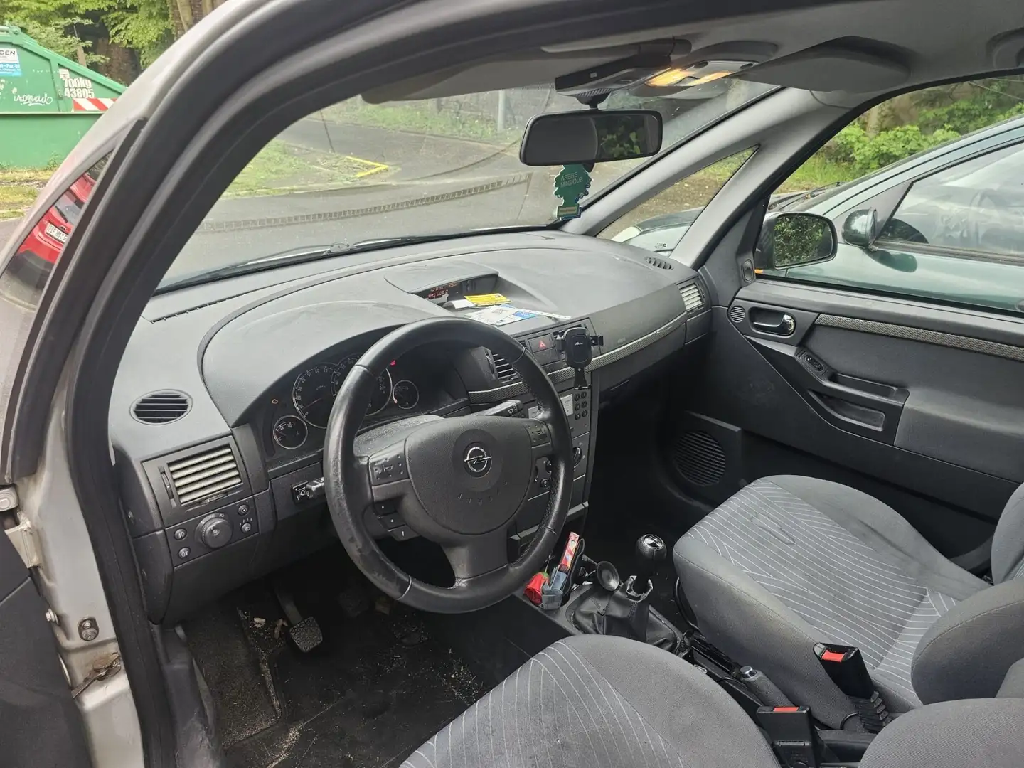 Opel Meriva 1.6 (Essentia) - 2