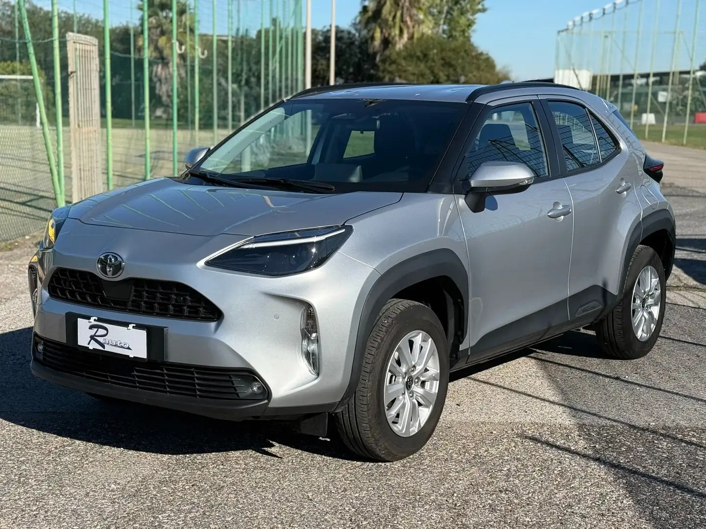 Toyota Yaris Cross 1.5 Hybrid Active e-cvt PREZZO REALE Grigio - 1