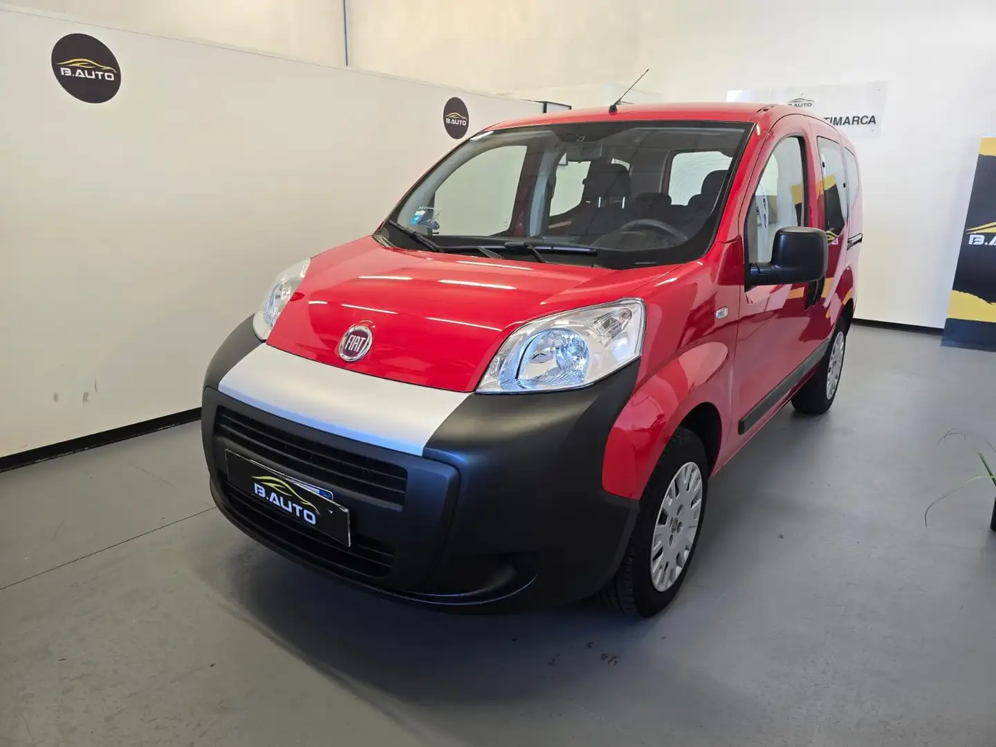 Fiat Qubo Qubo 1.4 8v Dynamic 77cv Rojo - 2