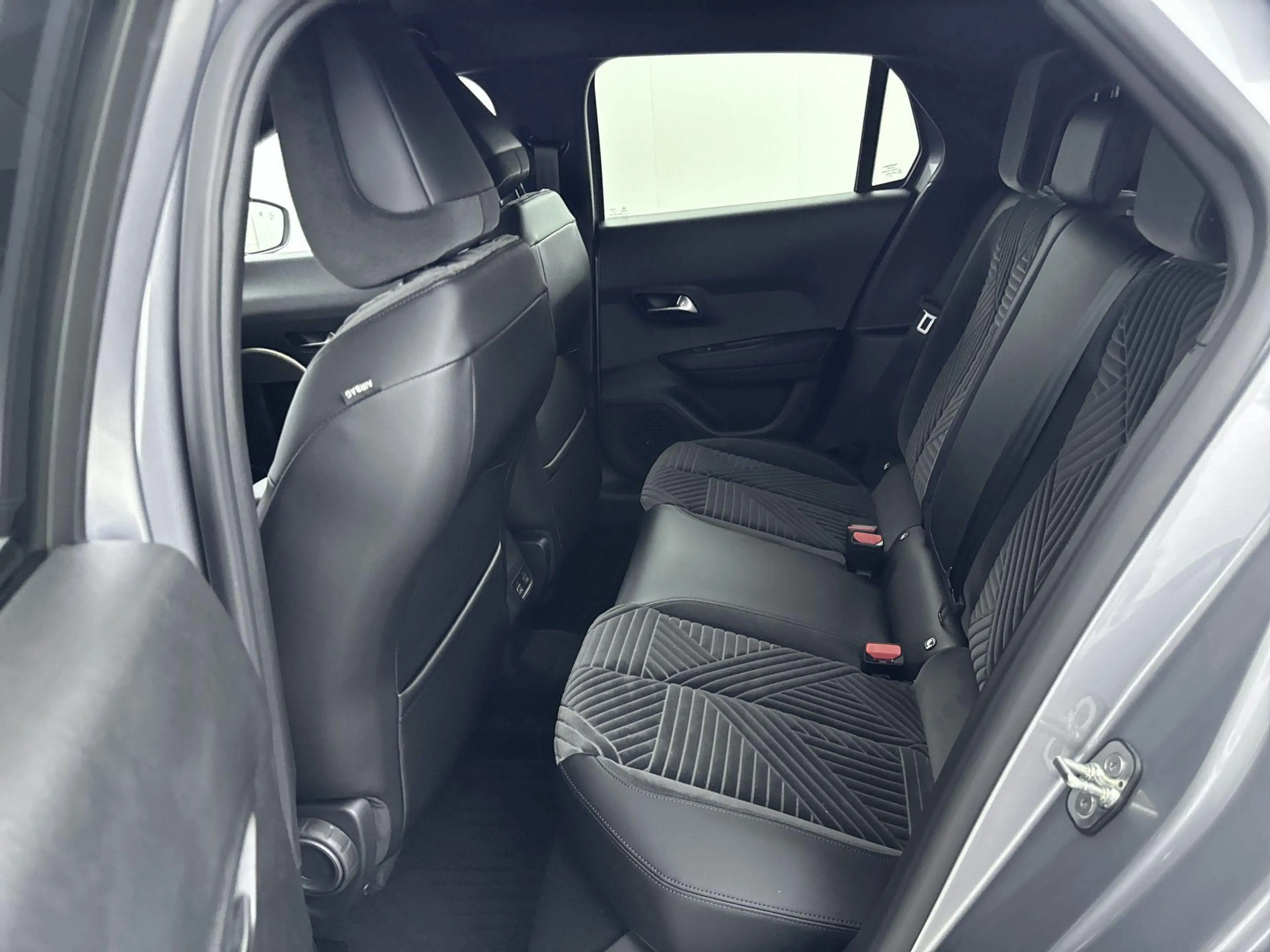 Lancia Ypsilon 1.2 Turbo Hybrid LX | Per Mnd vanaf € 399,- privat — photo 9