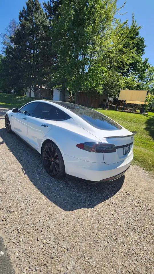 Tesla Model S fotografie Tesla Model S