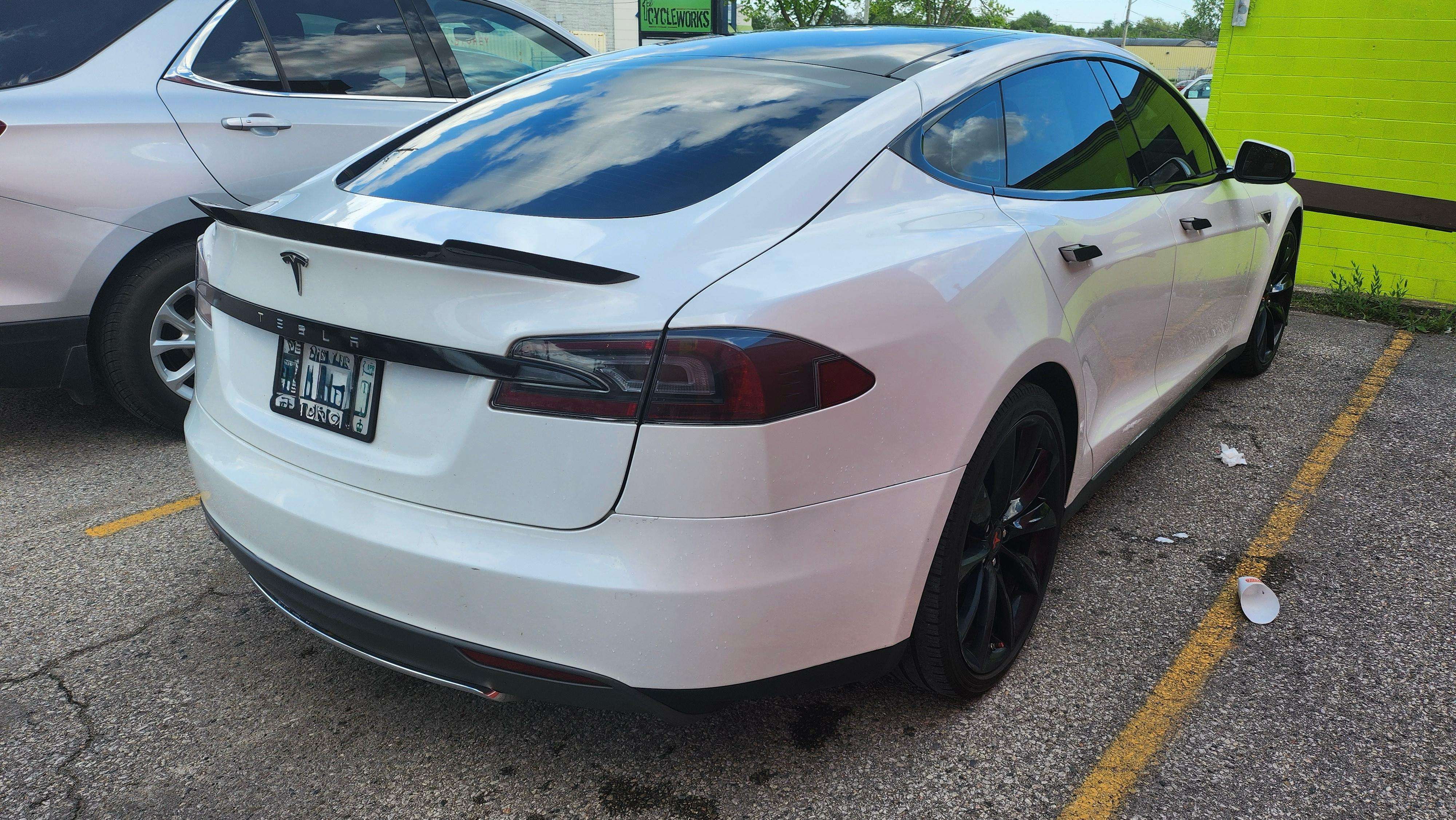 2014 Tesla Model S