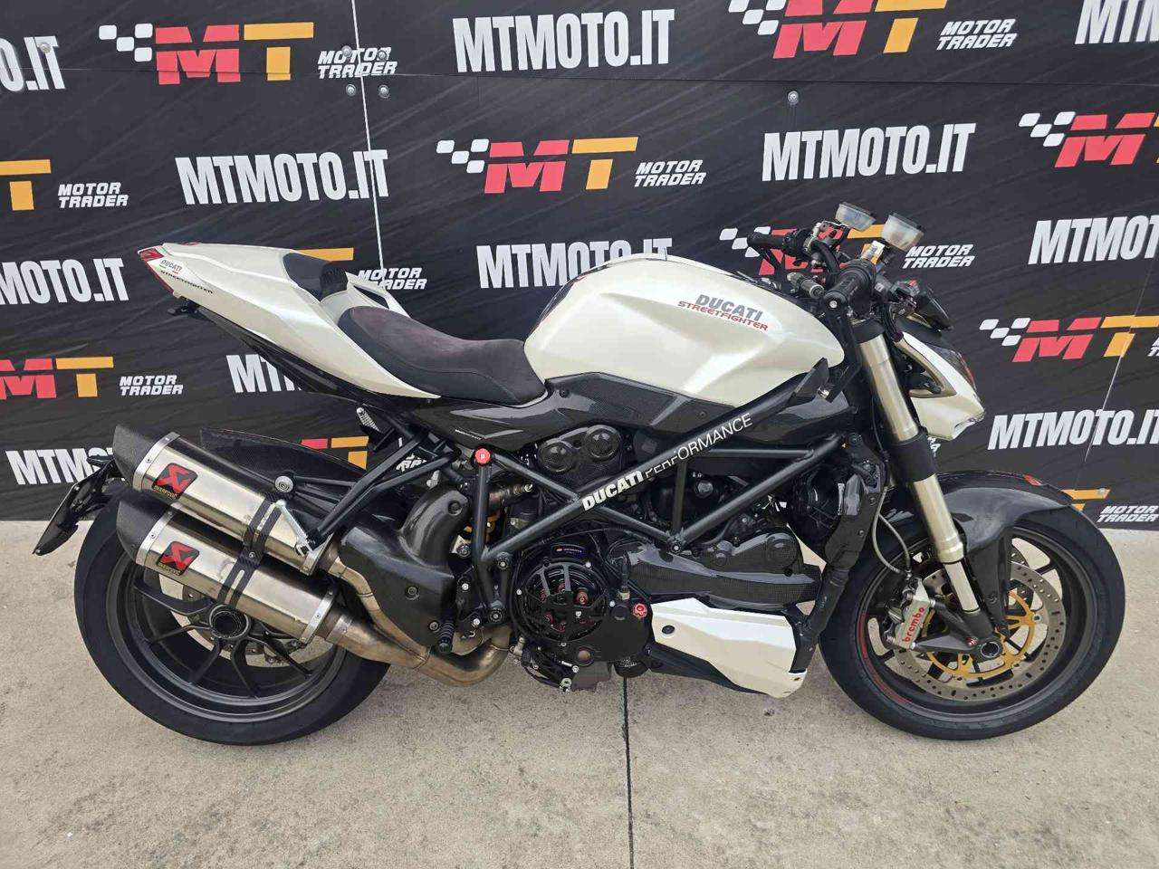 Ducati Streetfighter Akrapovic Carbonio Video 360