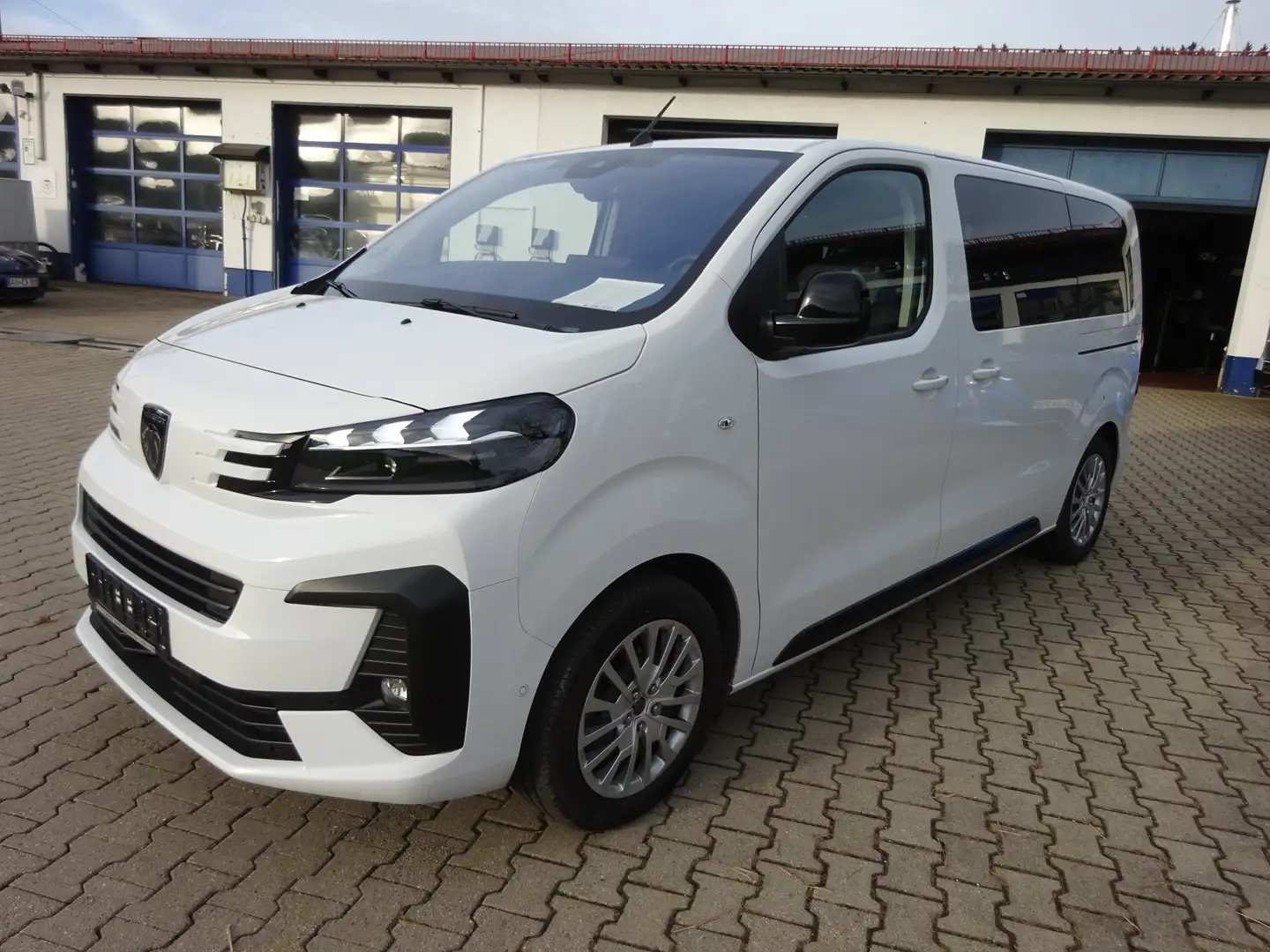 Peugeot Traveller Active L2/Doppelklima/Navi/AHK/PDC v+h/Kamera h Weiß - 2