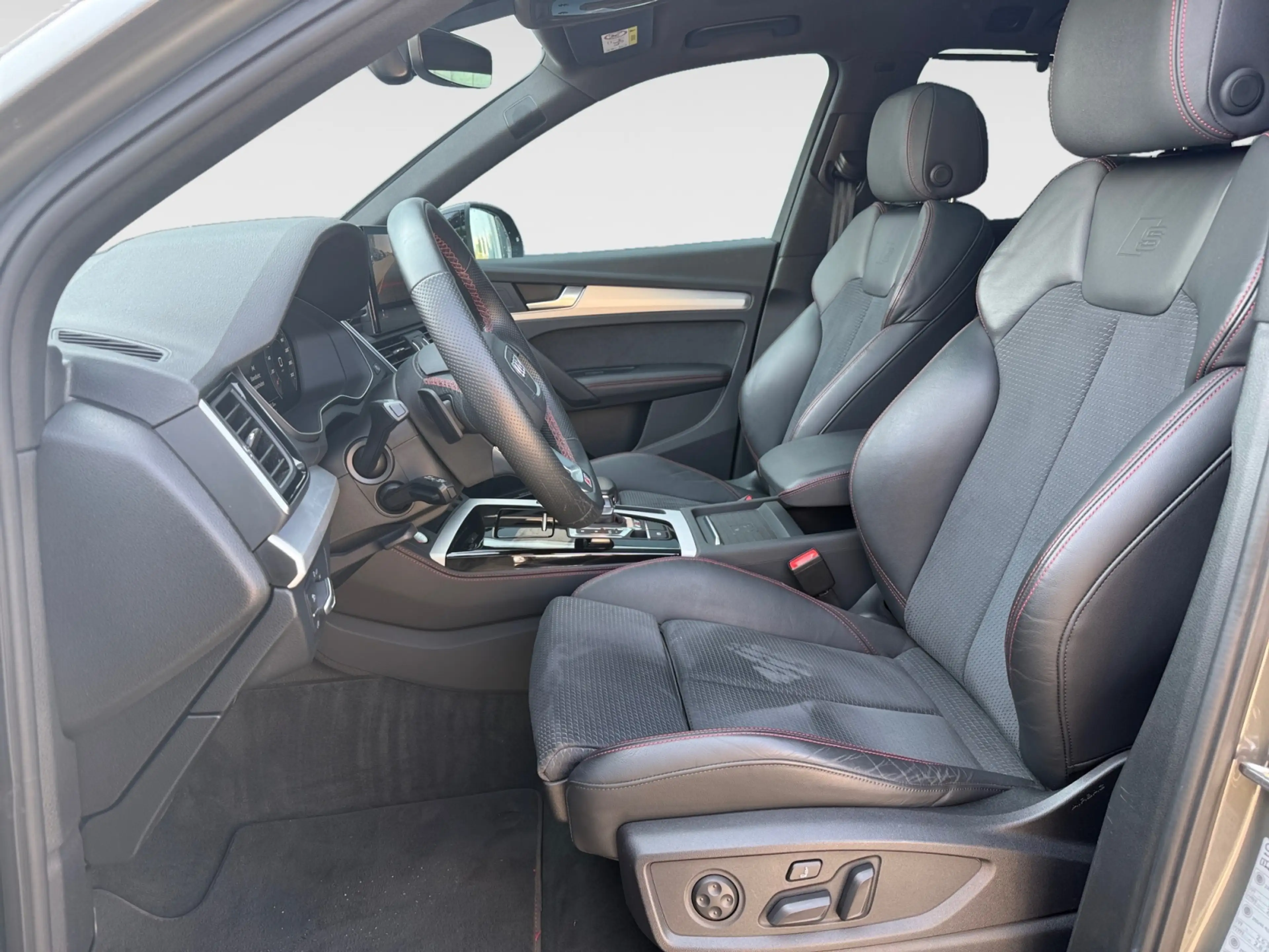 Audi SQ5 3.0 TDI quattro AHK Matrix-LED Navi Pano B&O Stan — photo 8