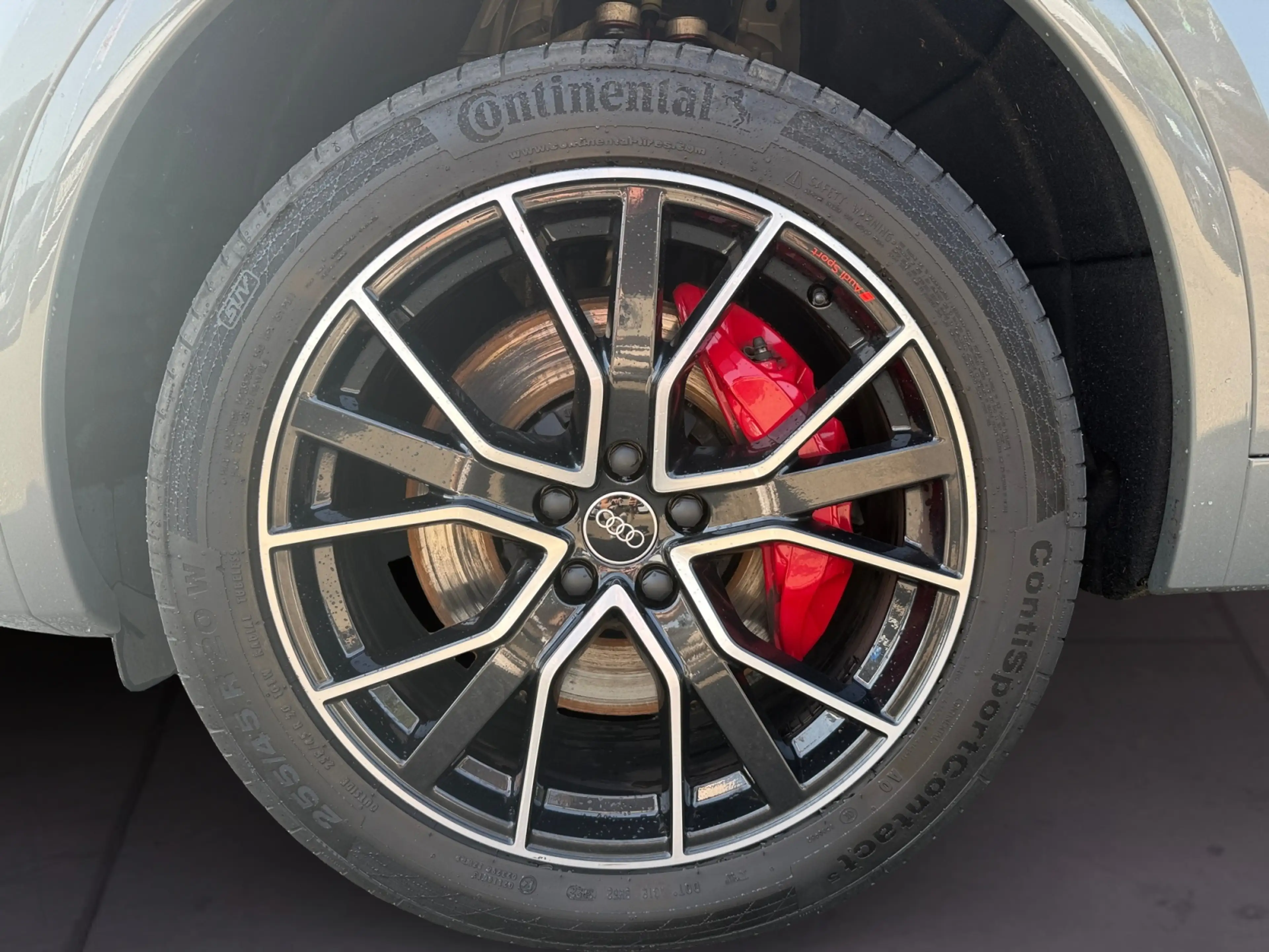 Audi SQ5 3.0 TDI quattro AHK Matrix-LED Navi Pano B&O Stan — photo 7