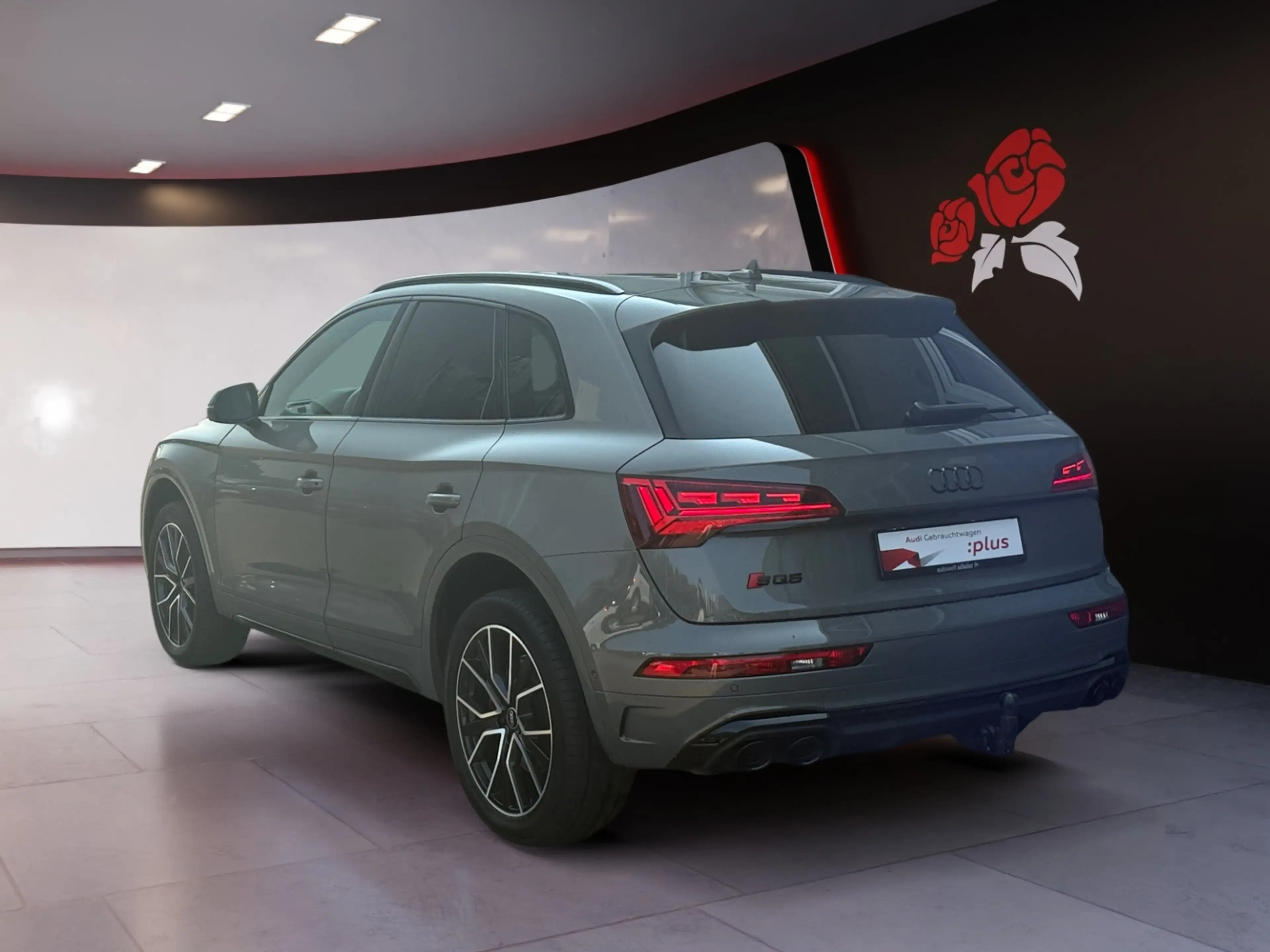 Audi SQ5 3.0 TDI quattro AHK Matrix-LED Navi Pano B&O Stan — photo 4