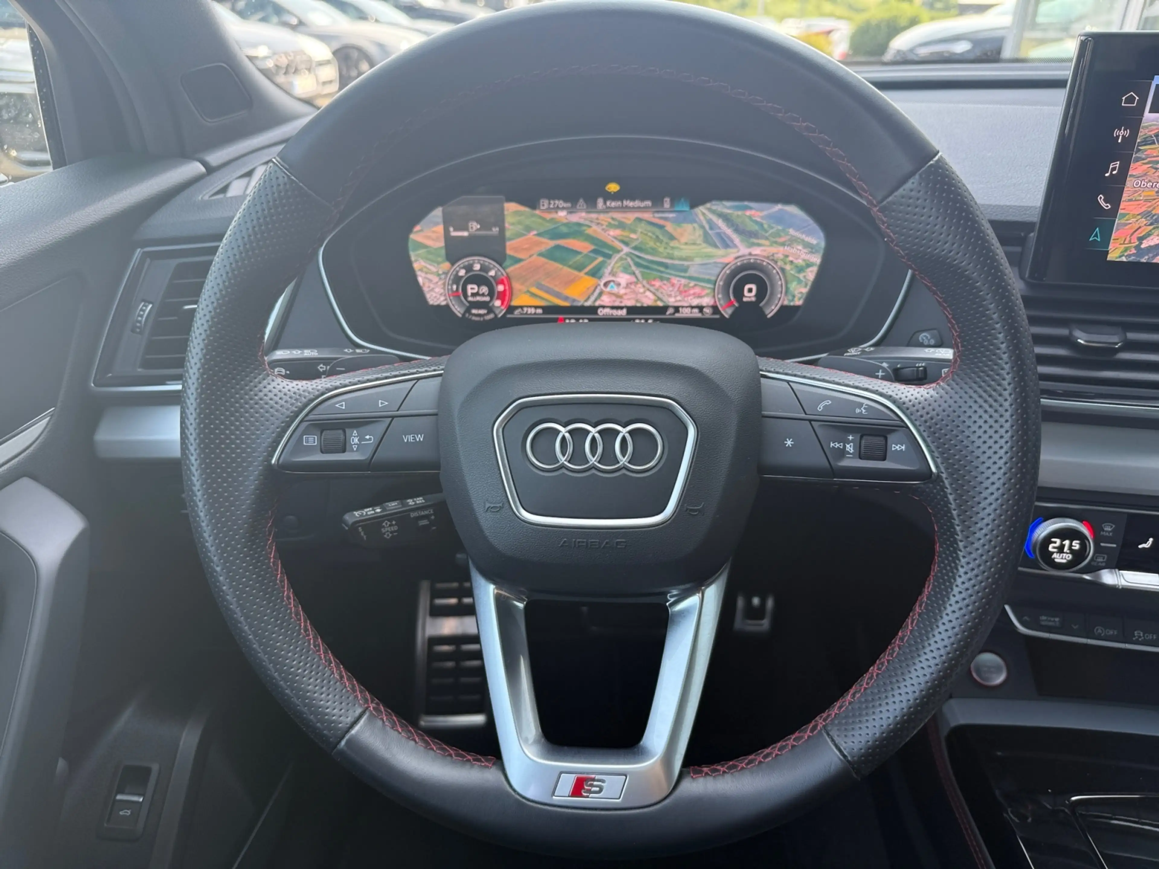 Audi SQ5 3.0 TDI quattro AHK Matrix-LED Navi Pano B&O Stan — photo 12