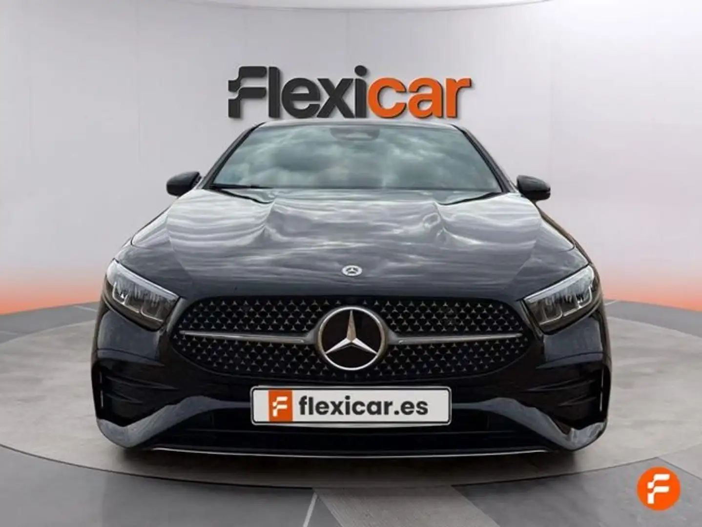 Mercedes-Benz A 200 Sedán Negro - 2