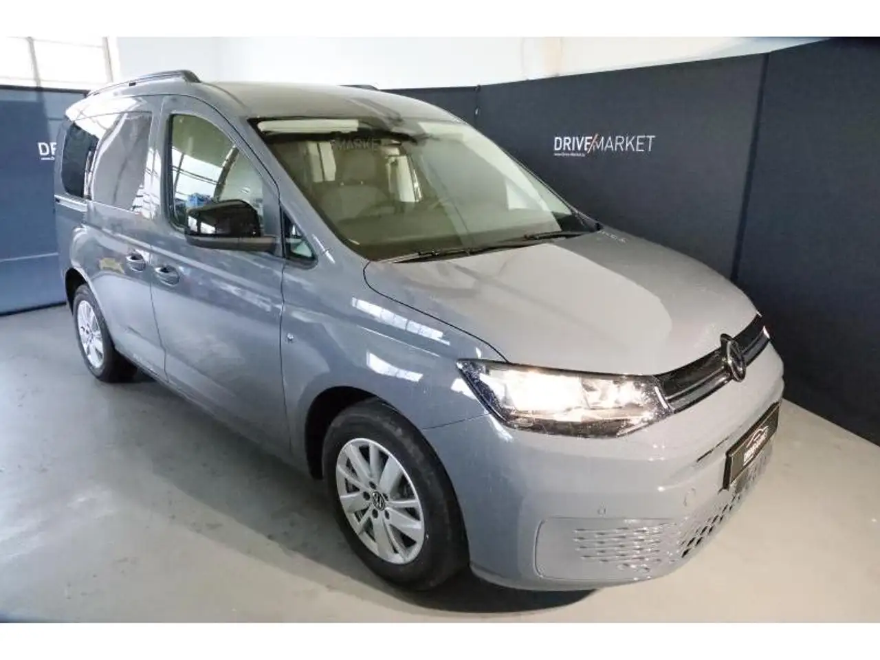 Volkswagen Caddy V Life 13