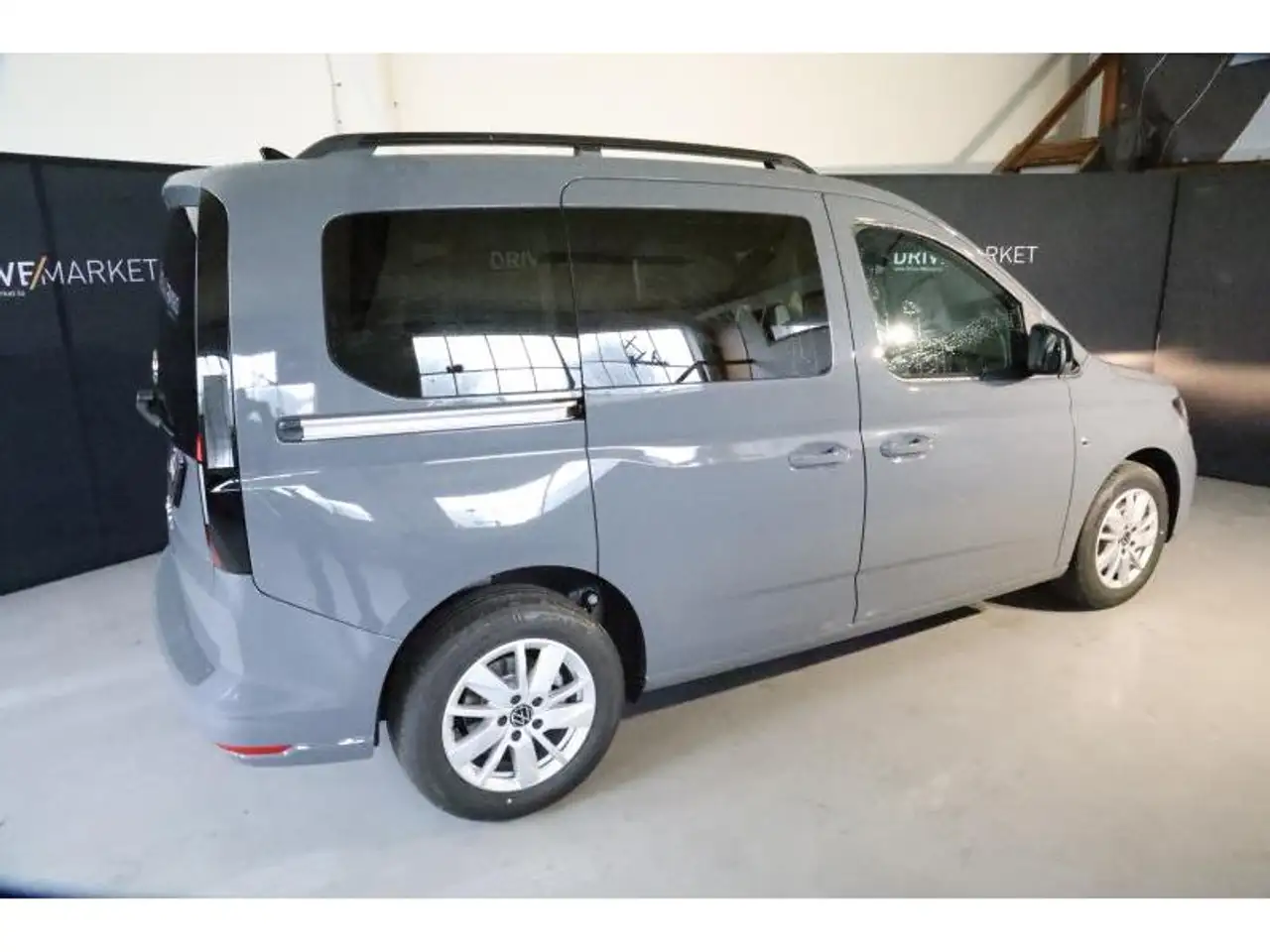 Volkswagen Caddy V Life 17