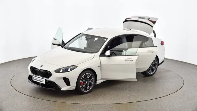 BMW 2 Series view 9