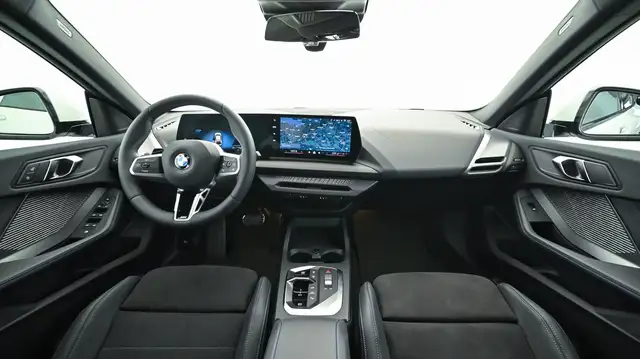 BMW 2 Series view 13