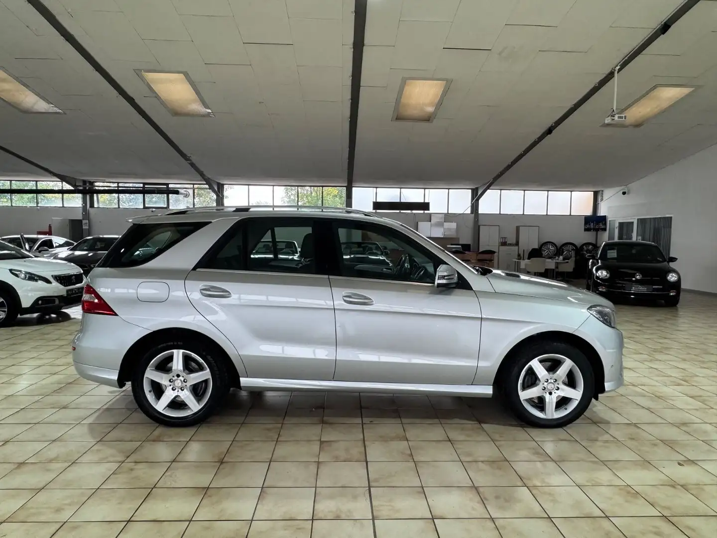 Mercedes-Benz ML 350 CDI*AMG-PAKET*ALLRAD*KAMERA*LEDER*EGSD* Argent - 2