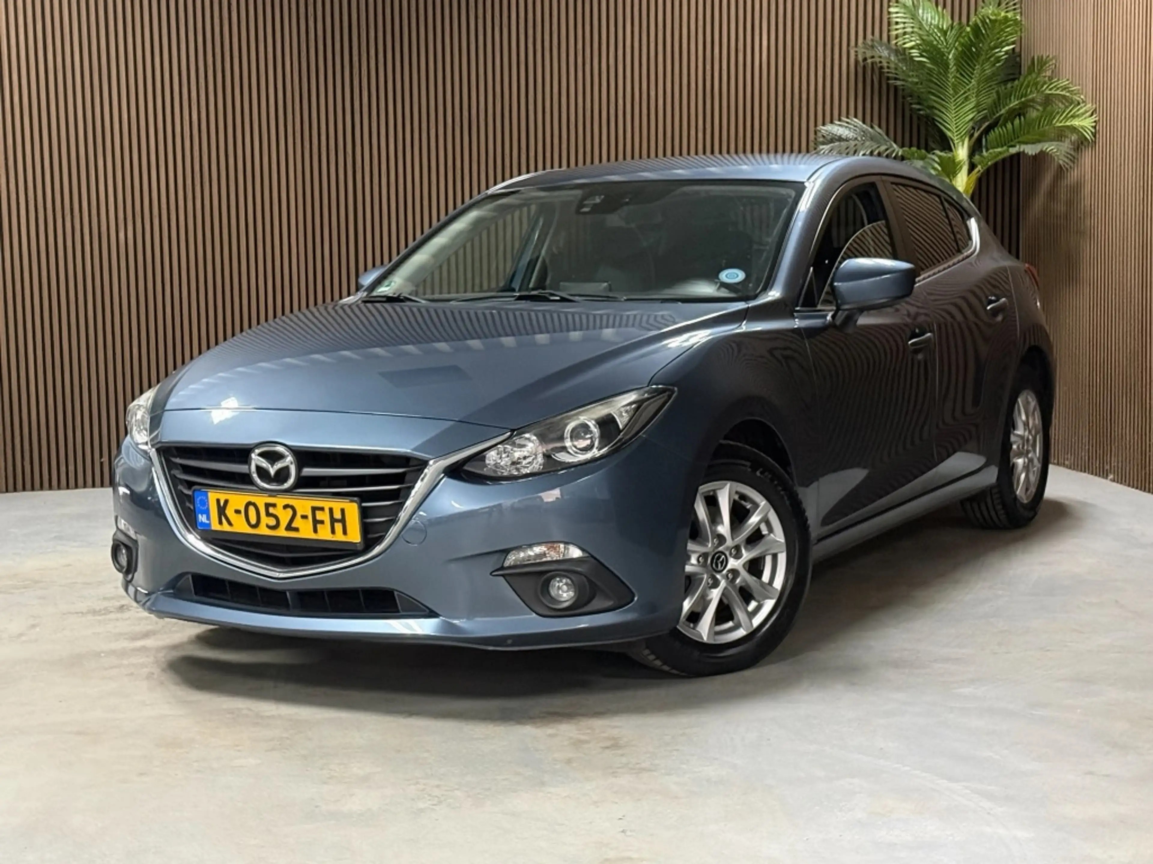 Mazda 3 1.5D Skylease — photo 3