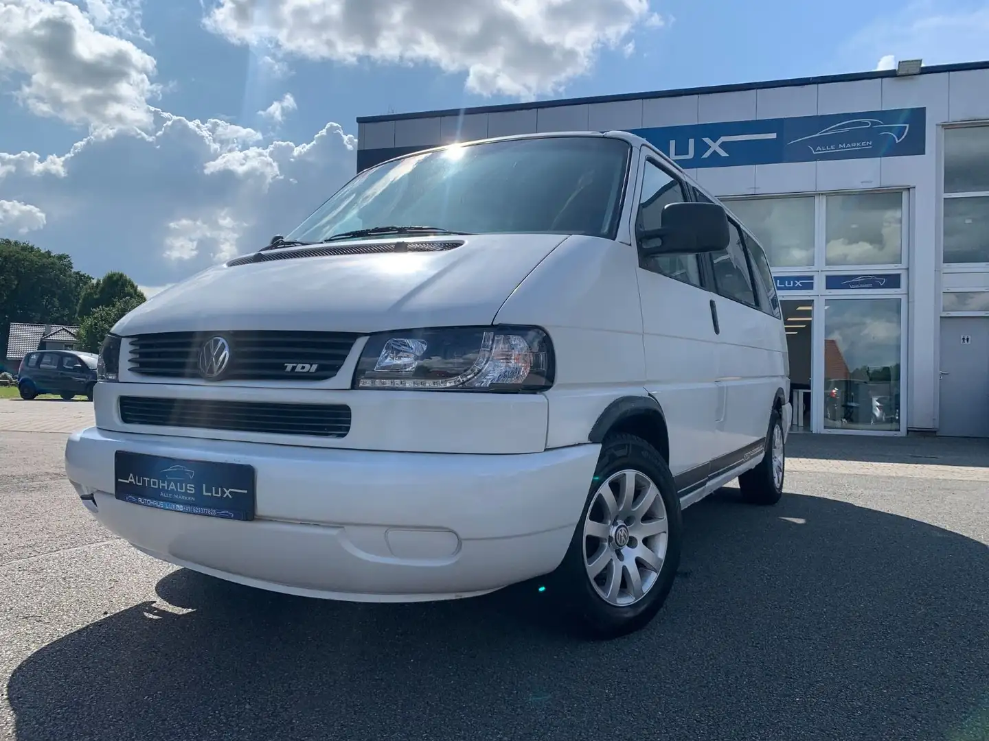 Volkswagen T4 Multivan /2.5/TDI/Klima/AHK/TÜV NEU Blanc - 1