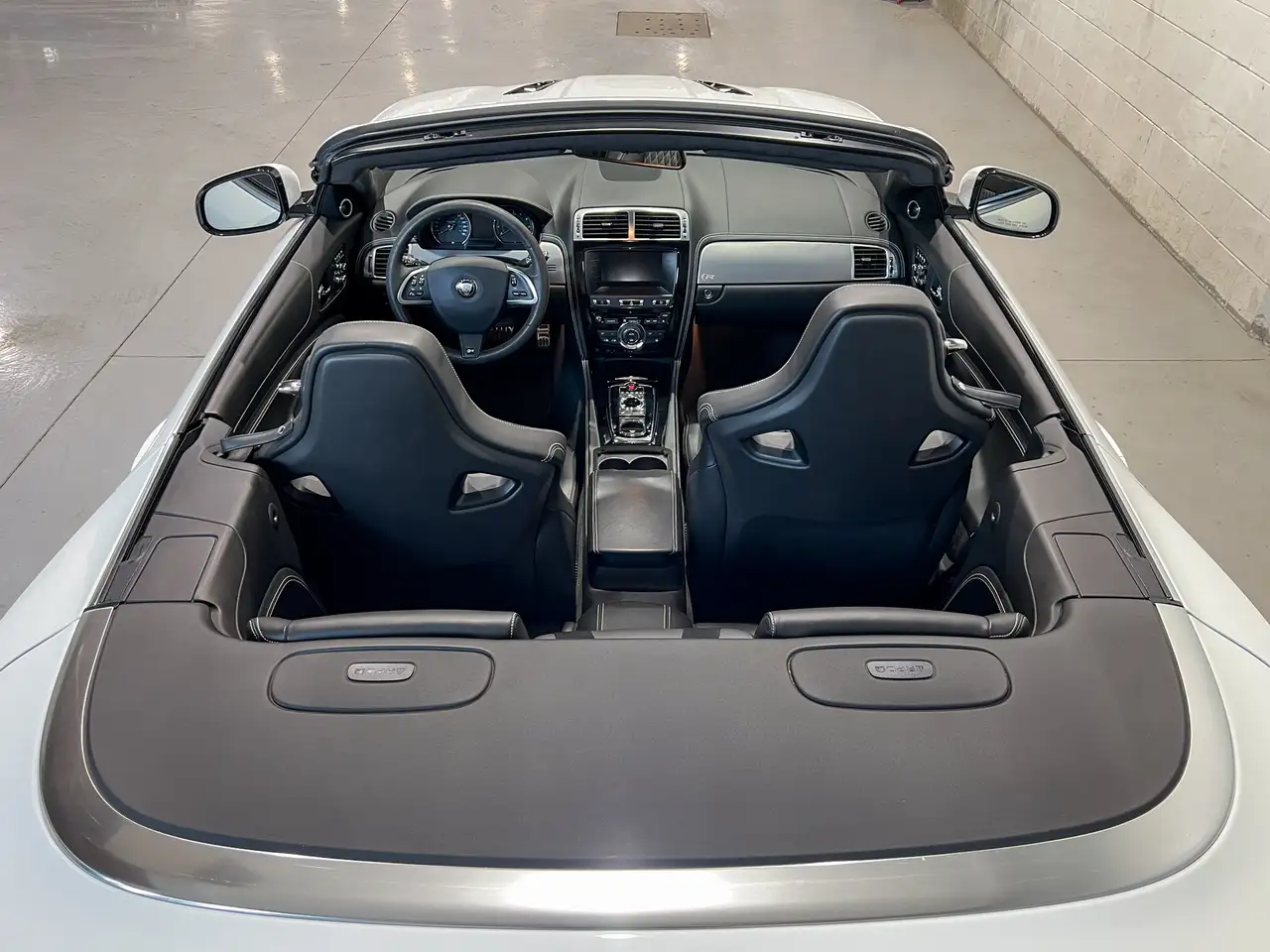 Jaguar XK снимка Jaguar XK