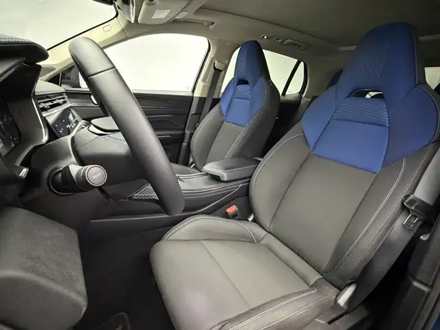 Lynk & Co 01 view 8
