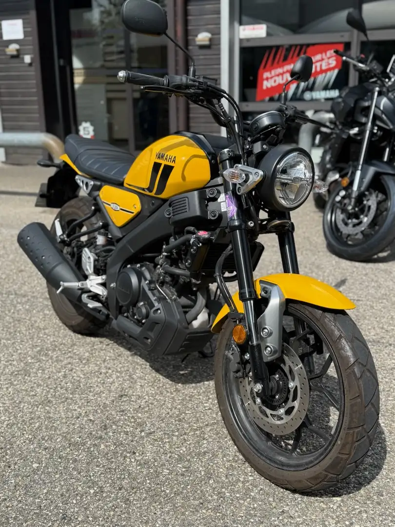Yamaha XSR 125 Jaune - 2
