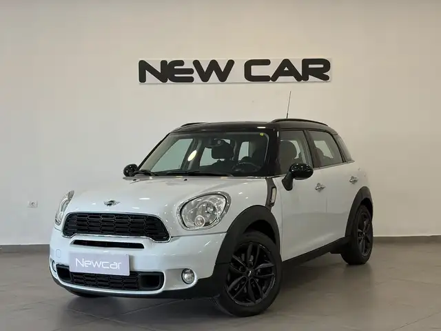 Mini Countryman view 4