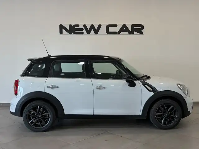 Mini Countryman view 6