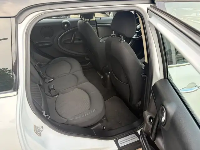 Mini Countryman view 11