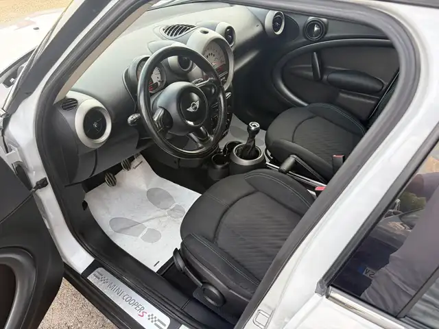 Mini Countryman view 14