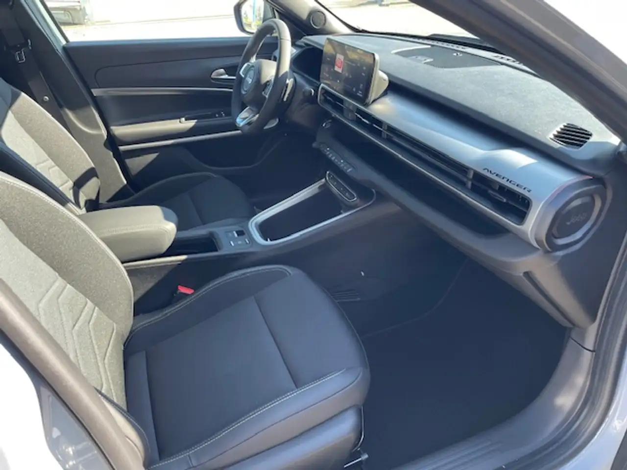 Jeep Avenger 1.2 Turbo e-hybrid Summit 110CV EDCT6 PREZZO REALE 8