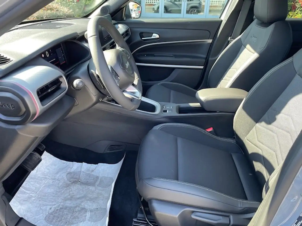 Jeep Avenger 1.2 Turbo e-hybrid Summit 110CV EDCT6 PREZZO REALE 5