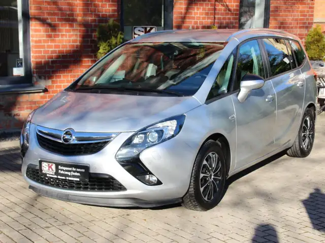 Opel Zafira Tourer Innovation Bi-Xenon&Ahk&MFL&Shz