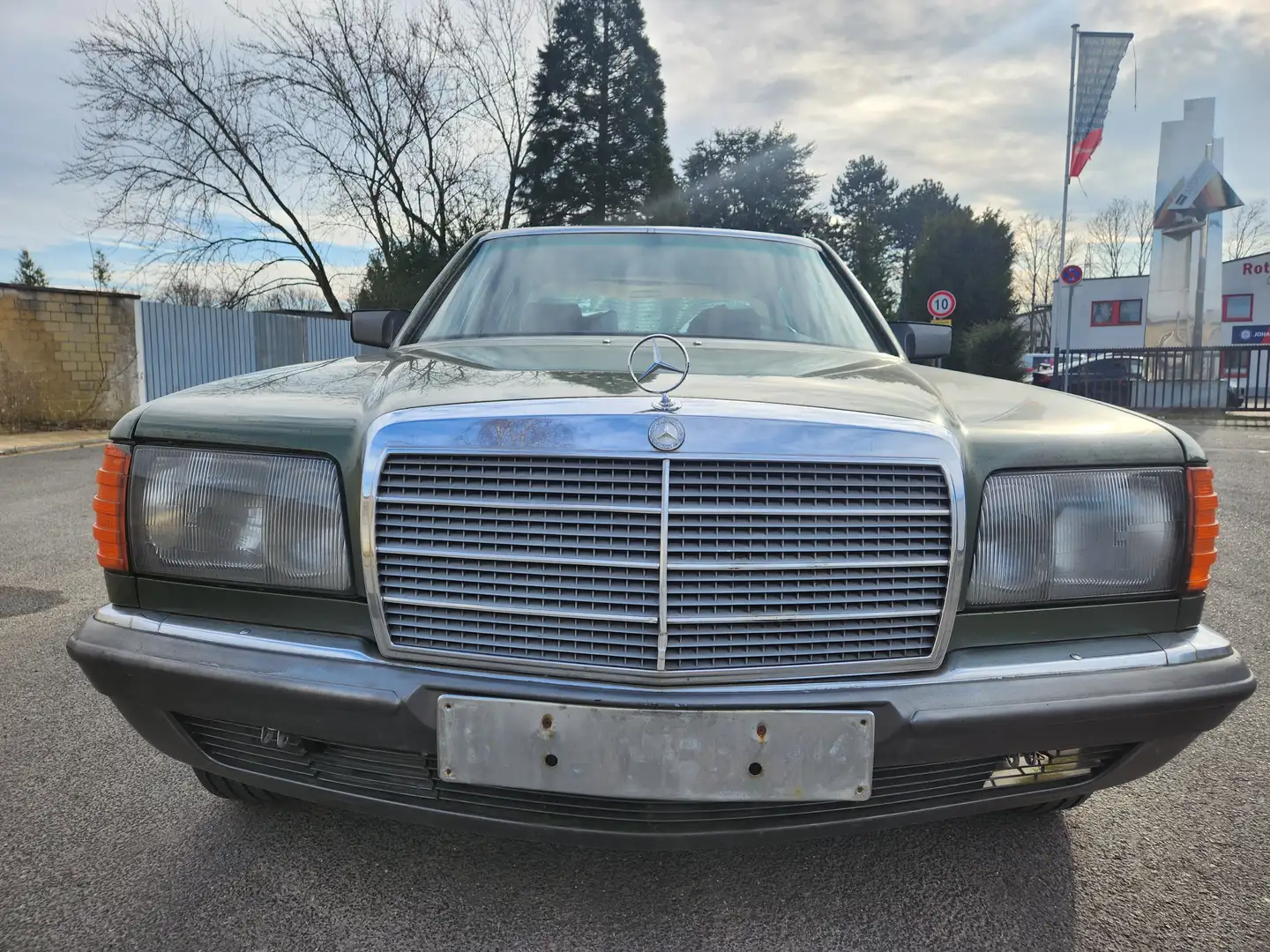 Mercedes-Benz 280 SE W126 Automatik ESSD Restaurationsobjekt Zelená - 2