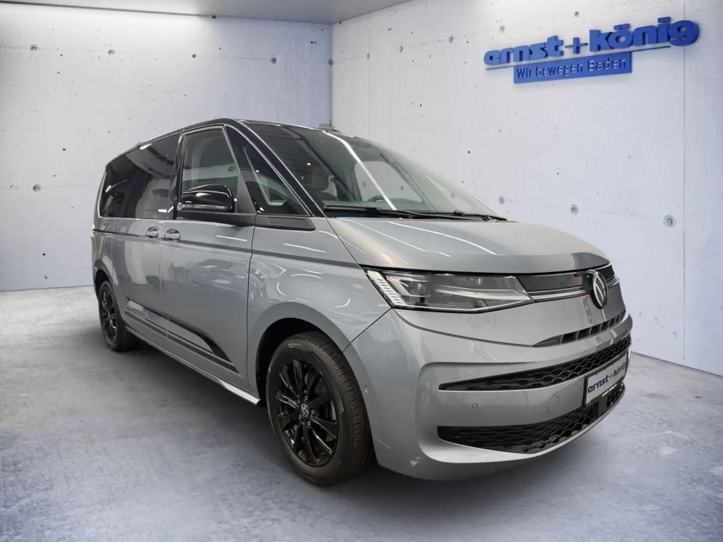 Volkswagen Transporter T7 Multivan DSG KÜ Edition NAVI RFK ACC 7-Sitzer Silber - 2