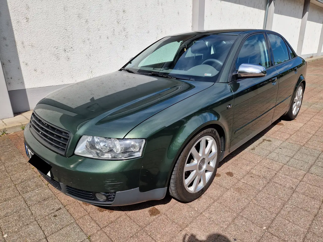 Audi A4 B6 2.0-16V Limousine Lorbeergrün Metallic, foto 1