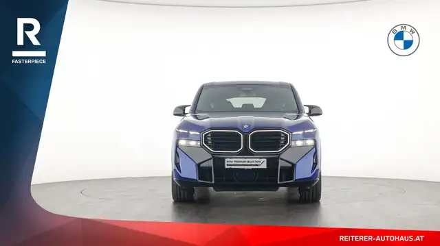 BMW XM view 2