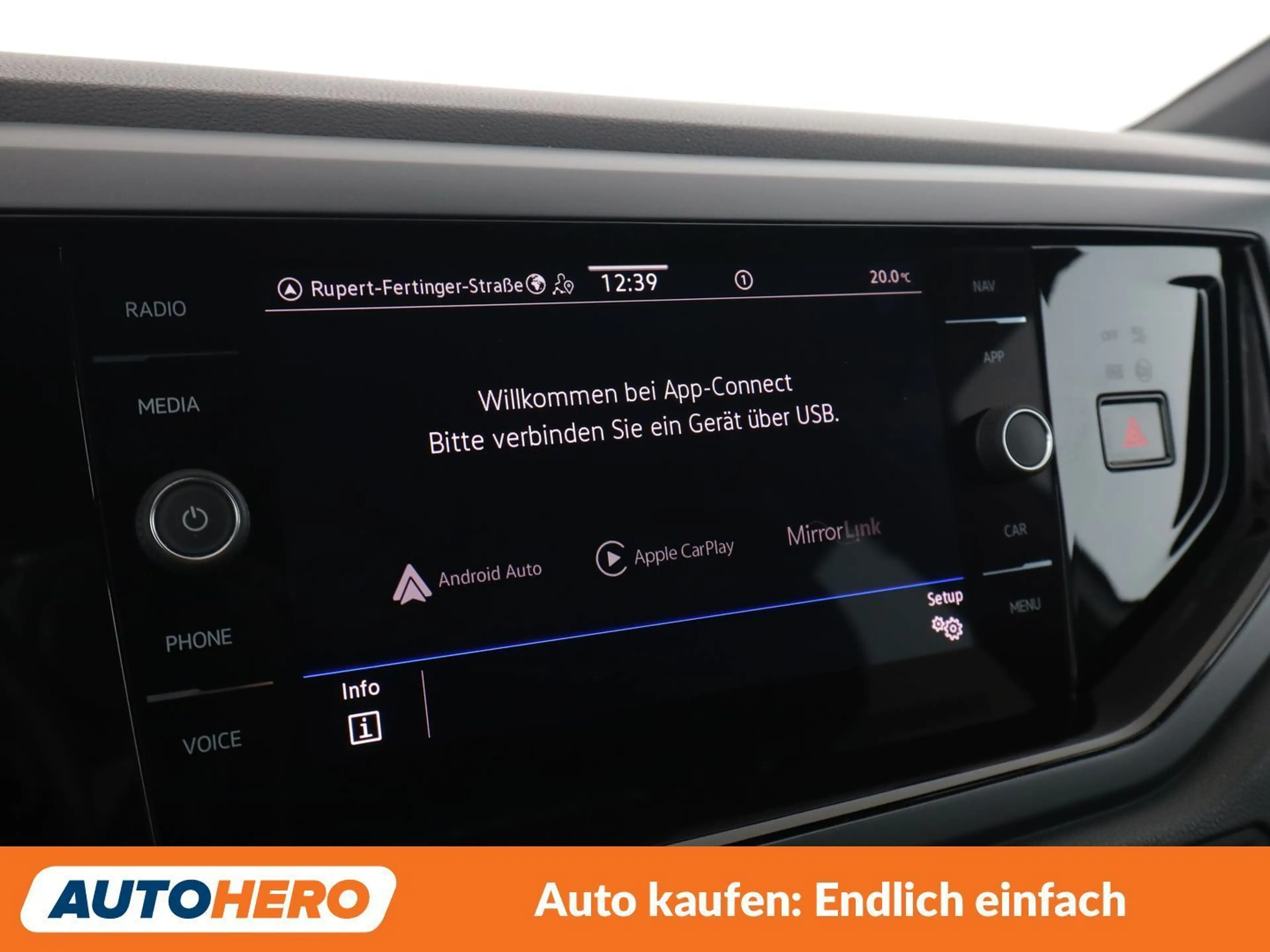 Volkswagen Taigo 1.0 TSI R-Line — photo 25