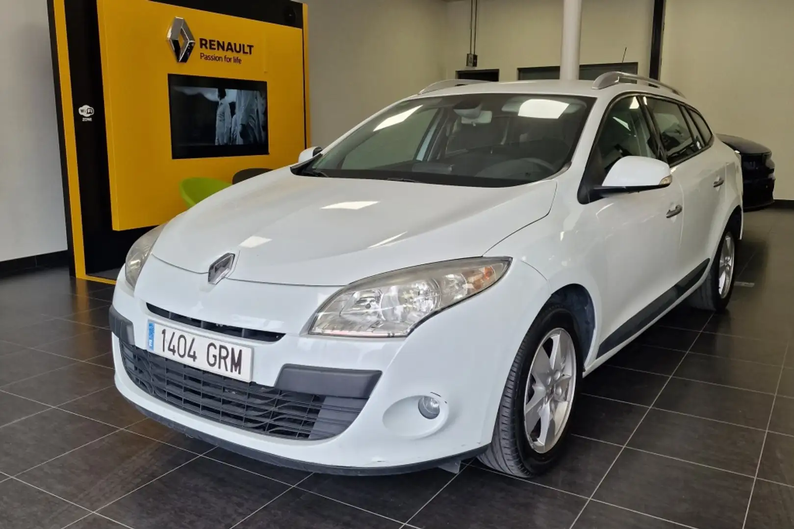 Renault Megane Sport Tourer 1.6 Dynamique Blanco - 1